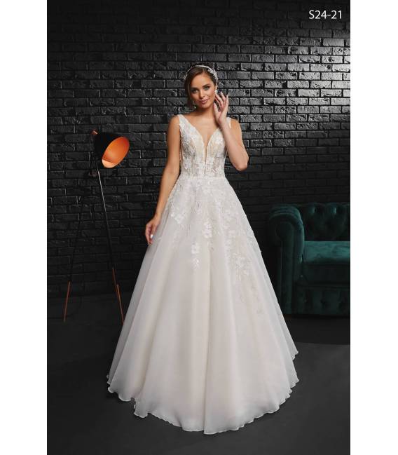 Wedding Dress S2422