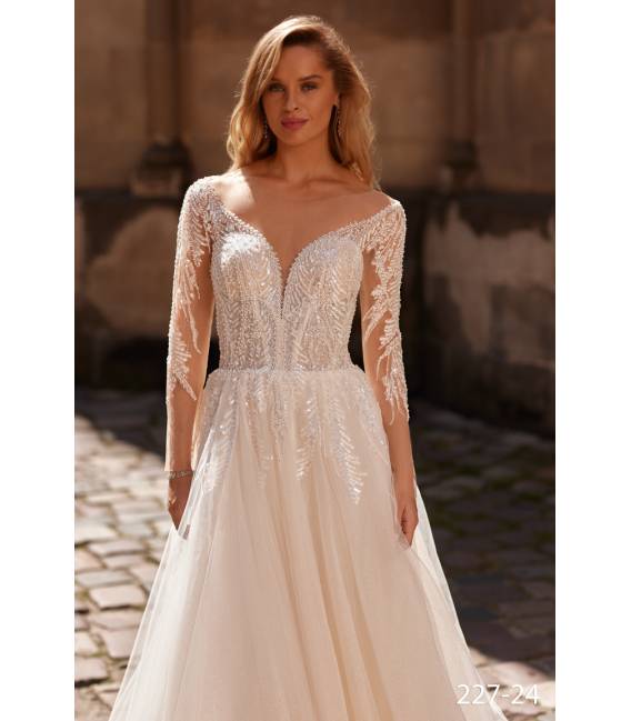 Wedding Dress 22724