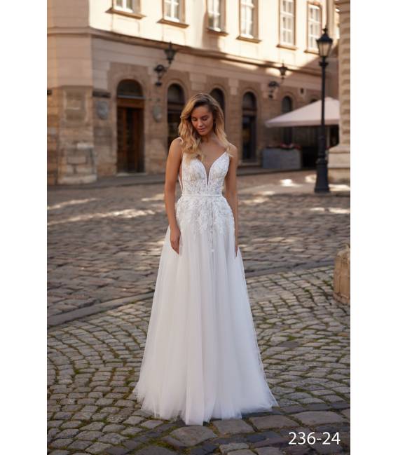 Wedding Dress 23624