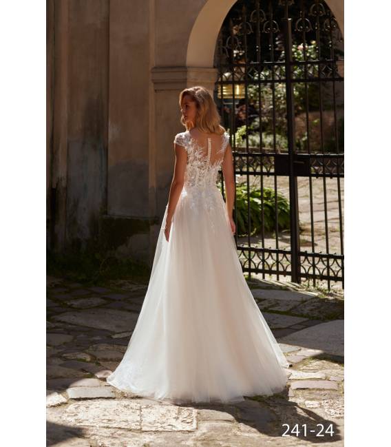 Wedding Dress 24124