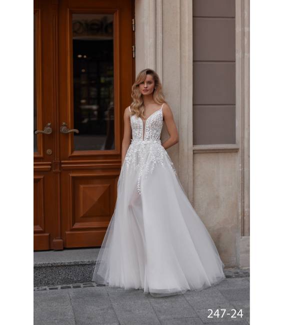 Wedding Dress 24724