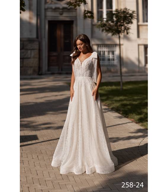 Wedding Dress 25824